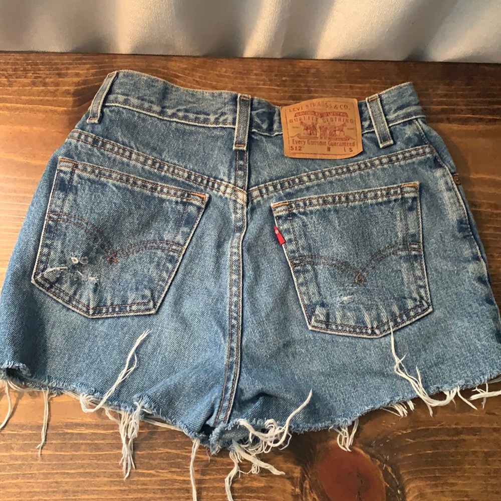 Vintage Levi shorts 512